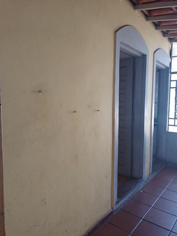 RUA EDVARD CARMILO – Nº 905