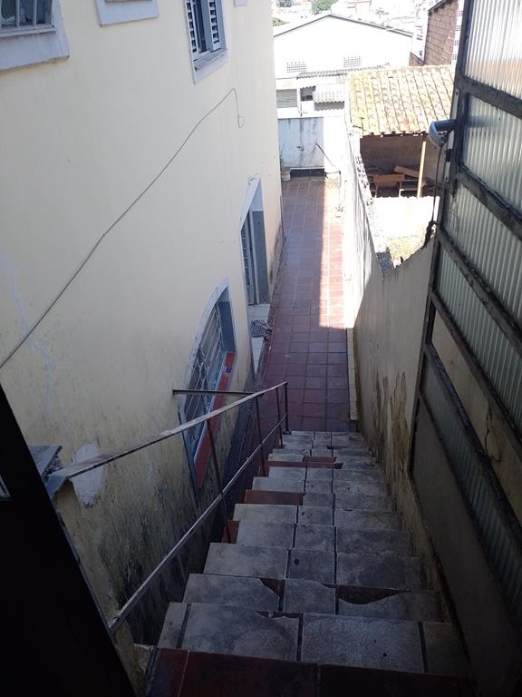 RUA EDVARD CARMILO – Nº 905