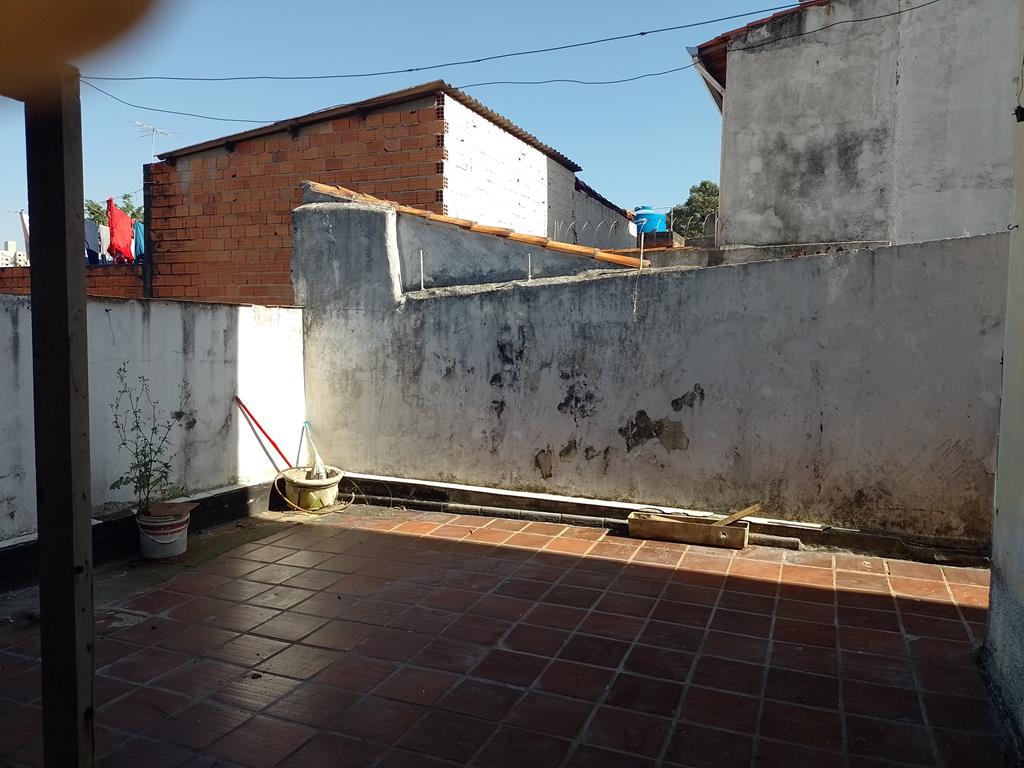 RUA EDVARD CARMILO – Nº 905