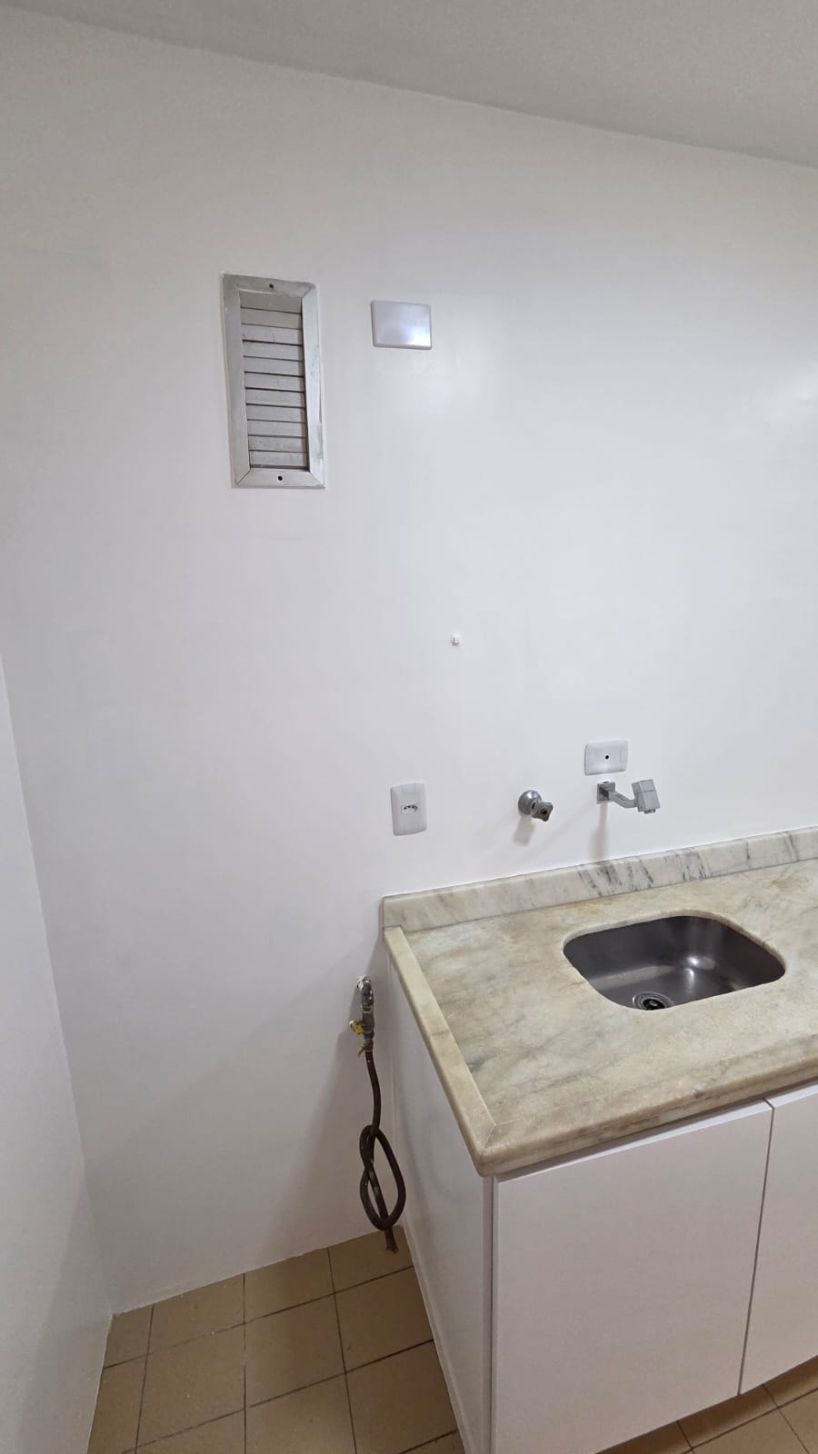 Rua  Arthur de Azevedo – 1525 – APTO. 22