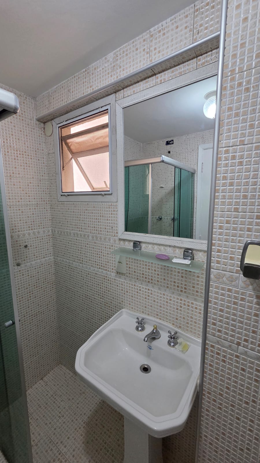 Rua  Arthur de Azevedo – 1525 – APTO. 22