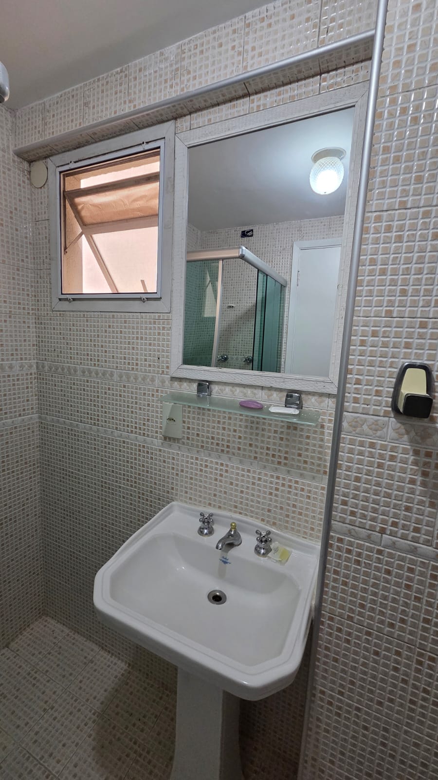 Rua  Arthur de Azevedo – 1525 – APTO. 22