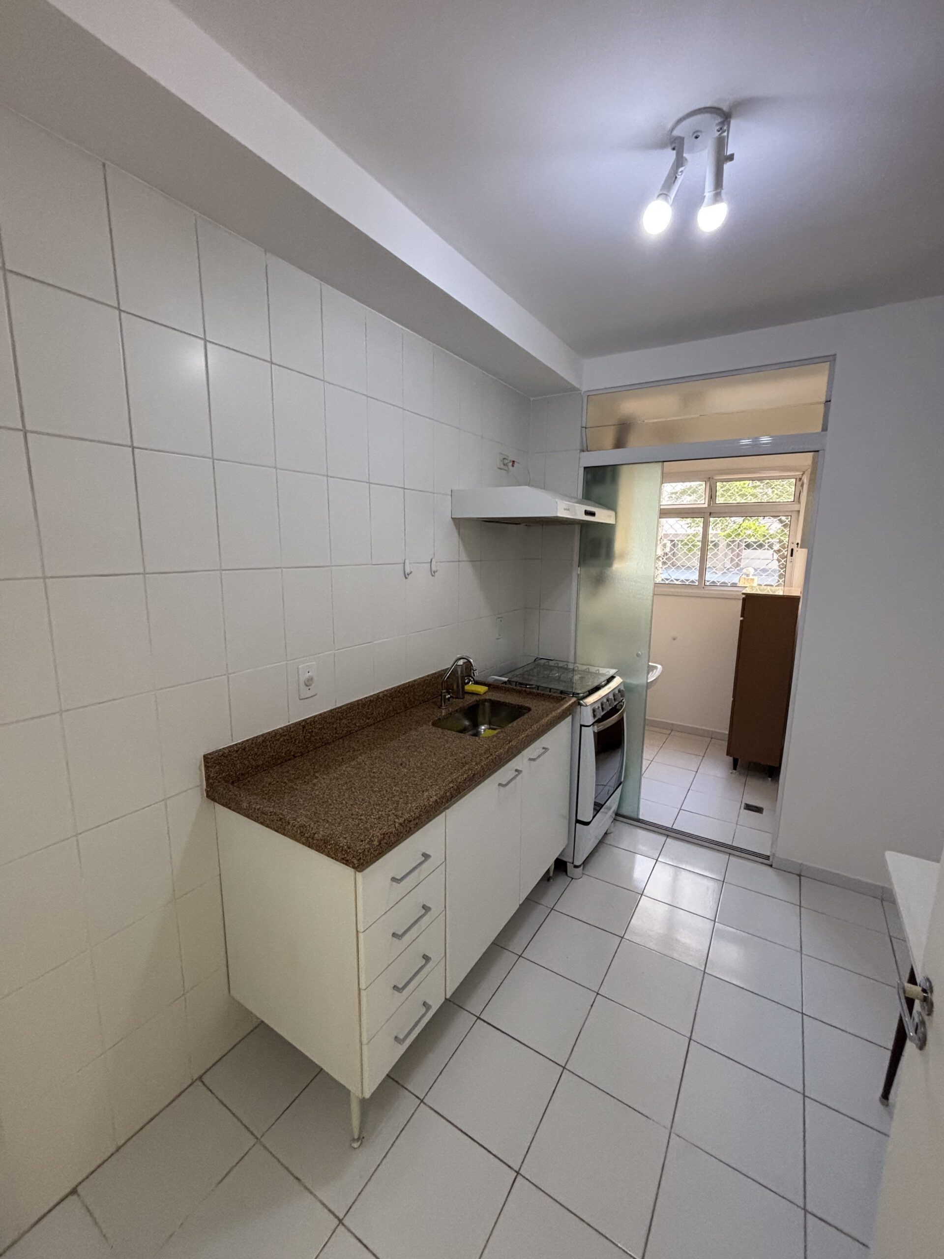 RUA NILZA MEDEIROS MARTINS – 355 – APTO. 11