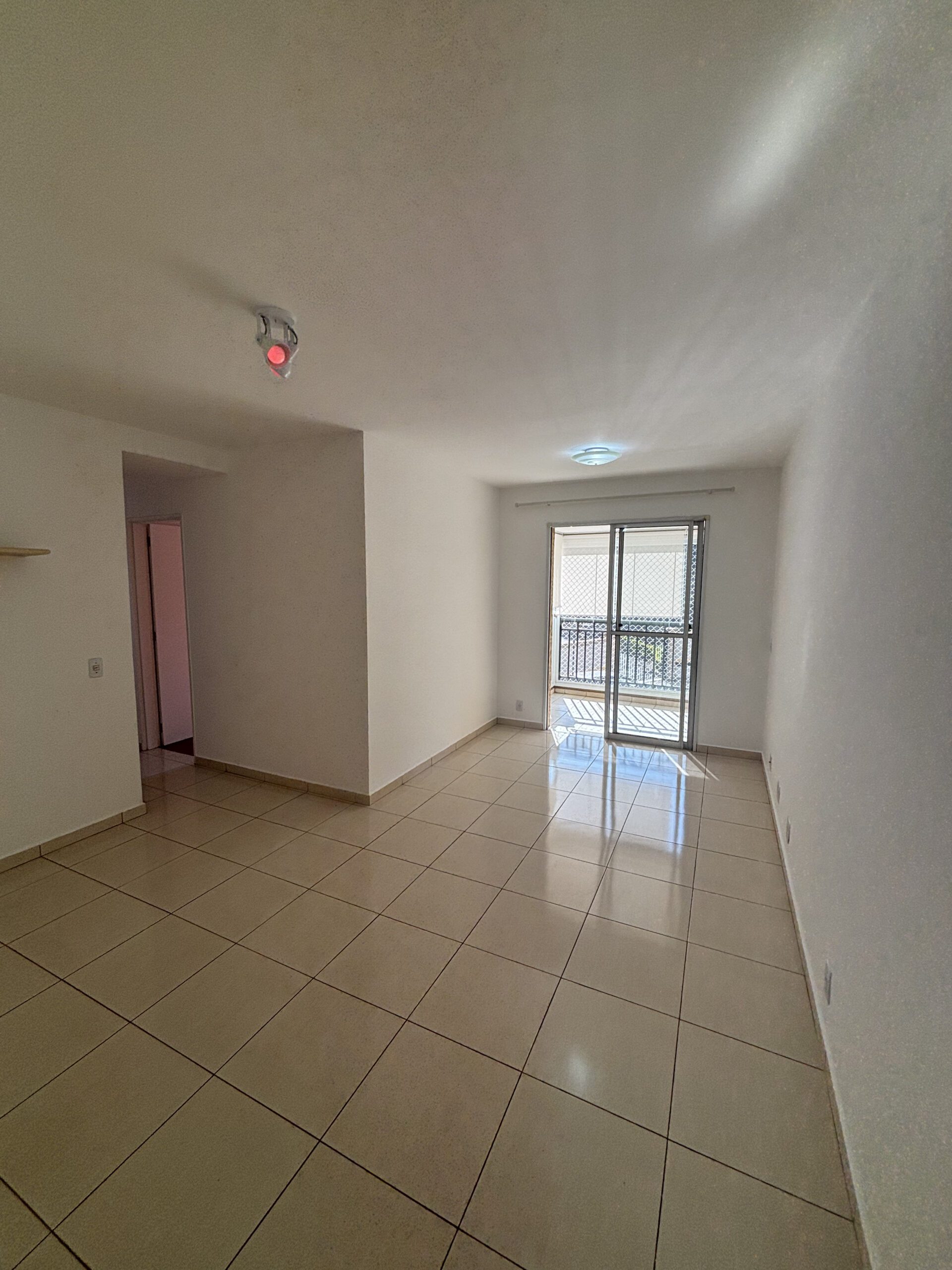 RUA NILZA MEDEIROS MARTINS – 355 – APTO. 11