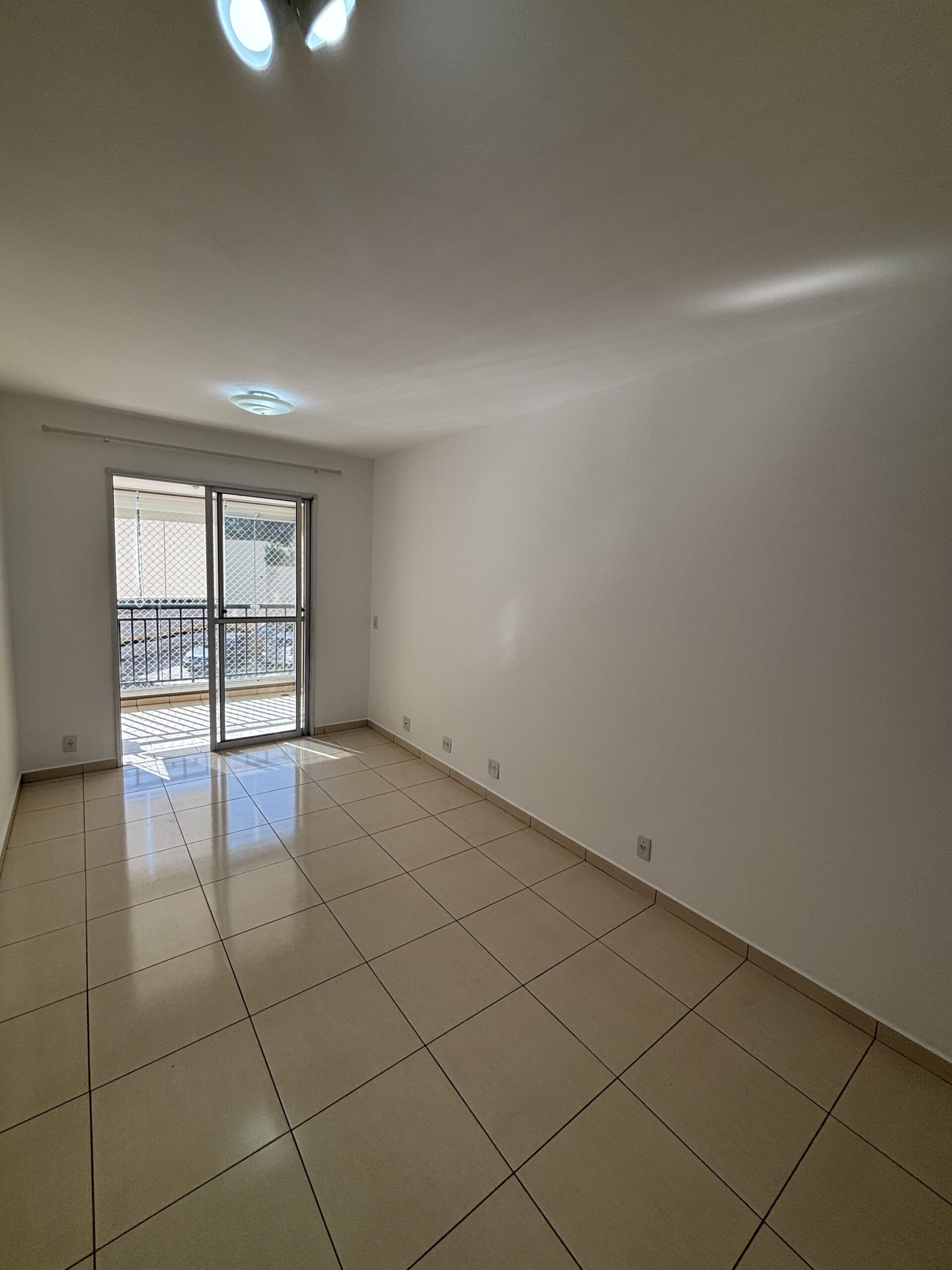 RUA NILZA MEDEIROS MARTINS – 355 – APTO. 11