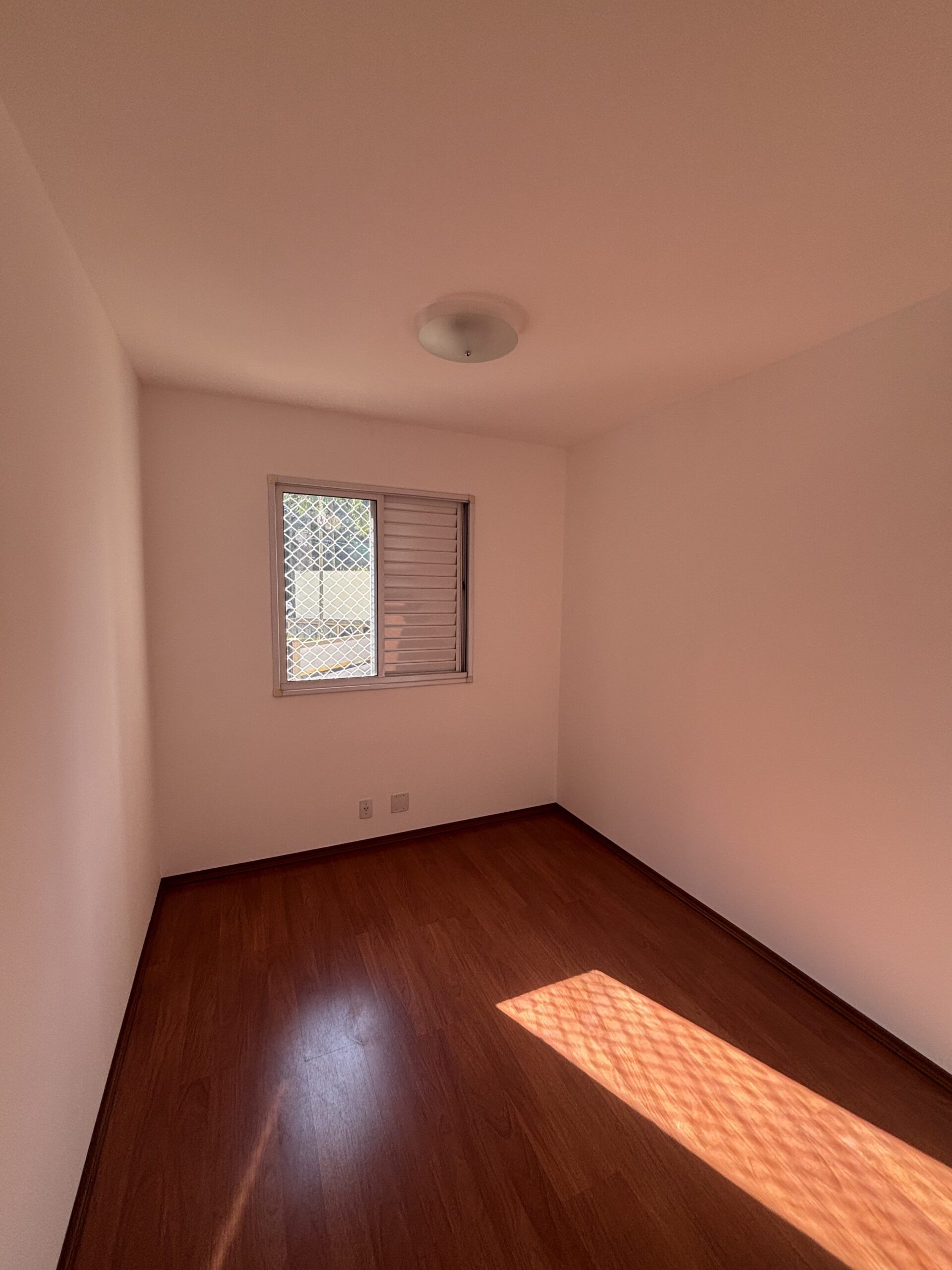 RUA NILZA MEDEIROS MARTINS – 355 – APTO. 11