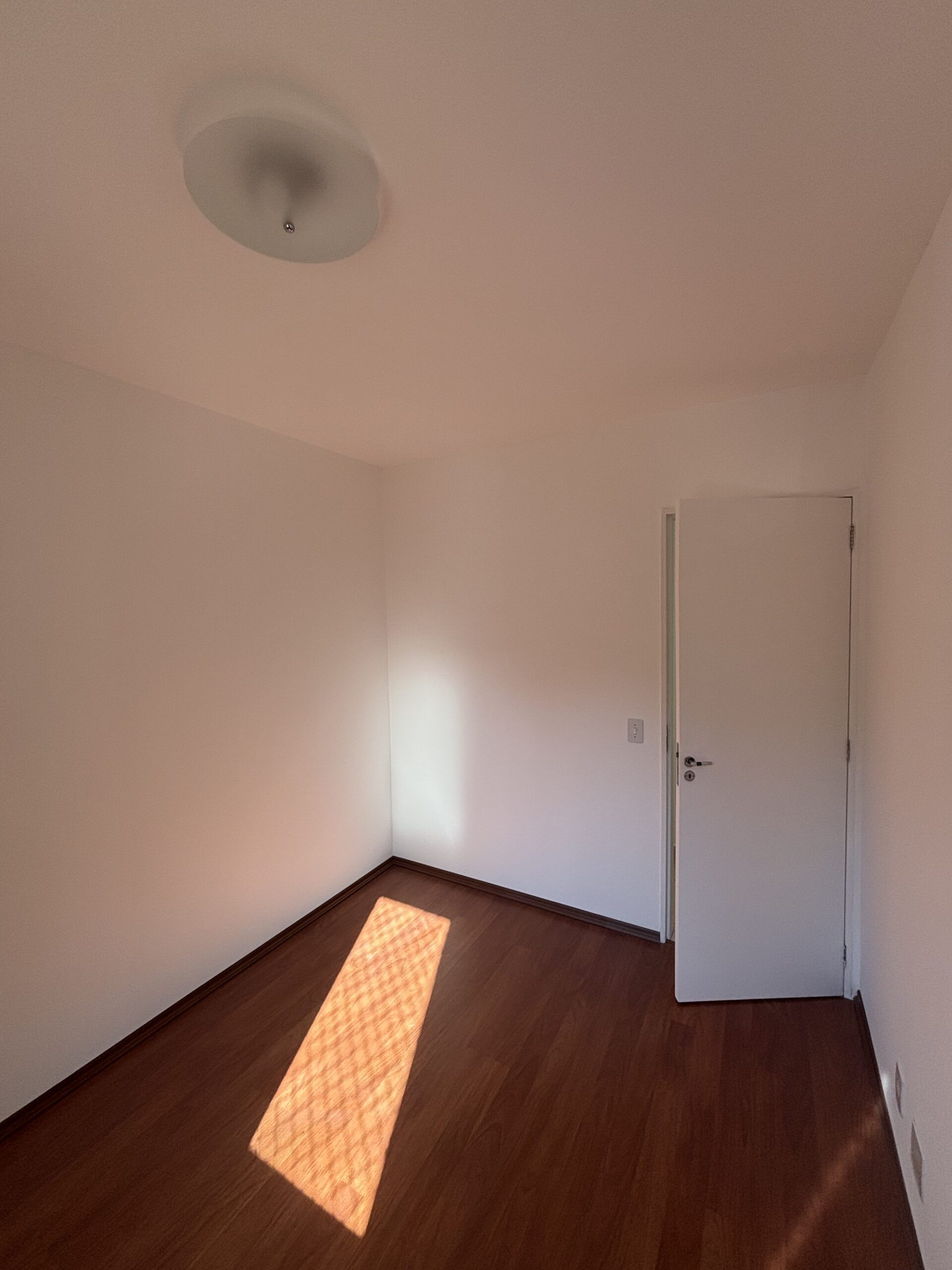 RUA NILZA MEDEIROS MARTINS – 355 – APTO. 11