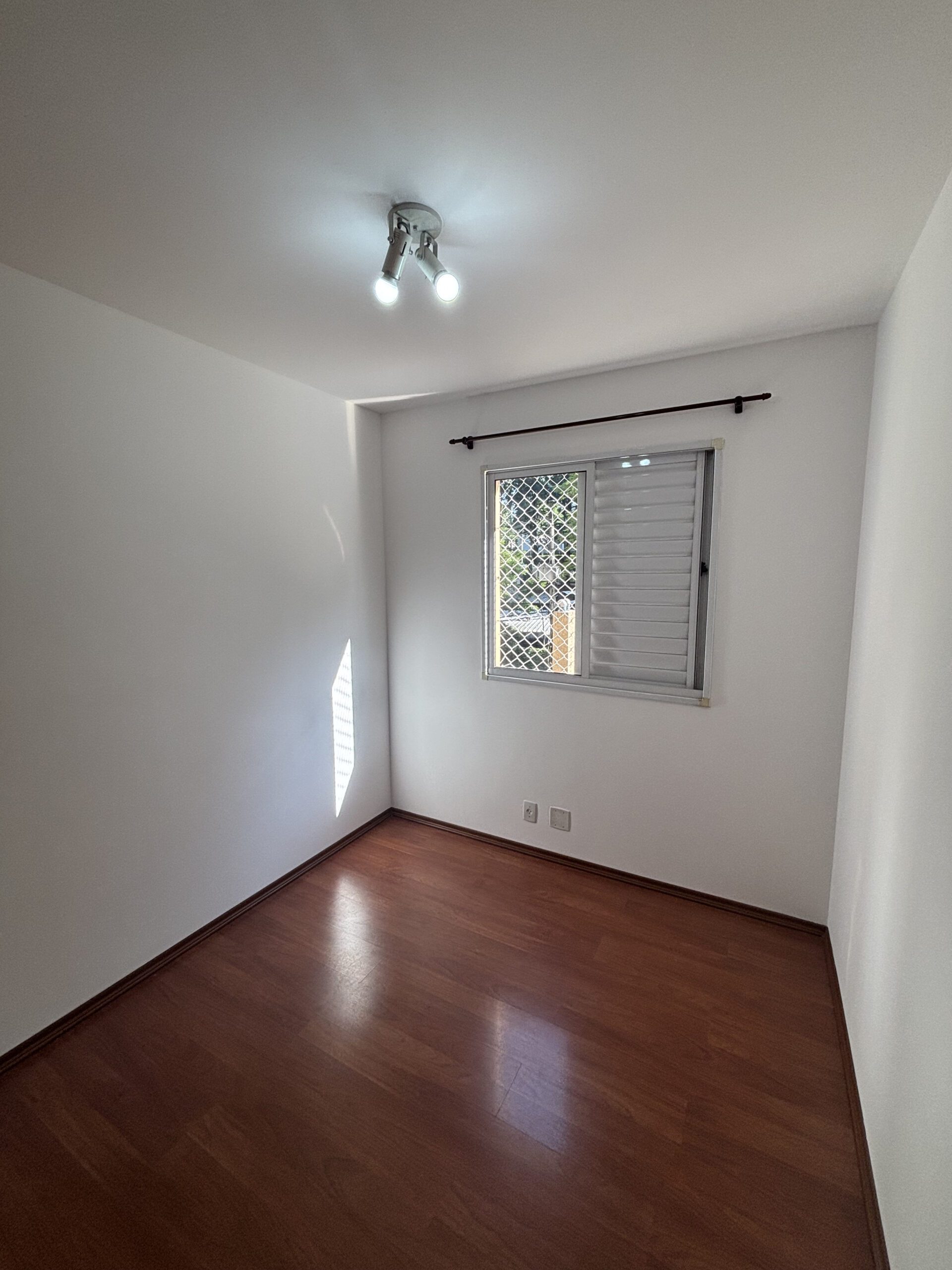 RUA NILZA MEDEIROS MARTINS – 355 – APTO. 11
