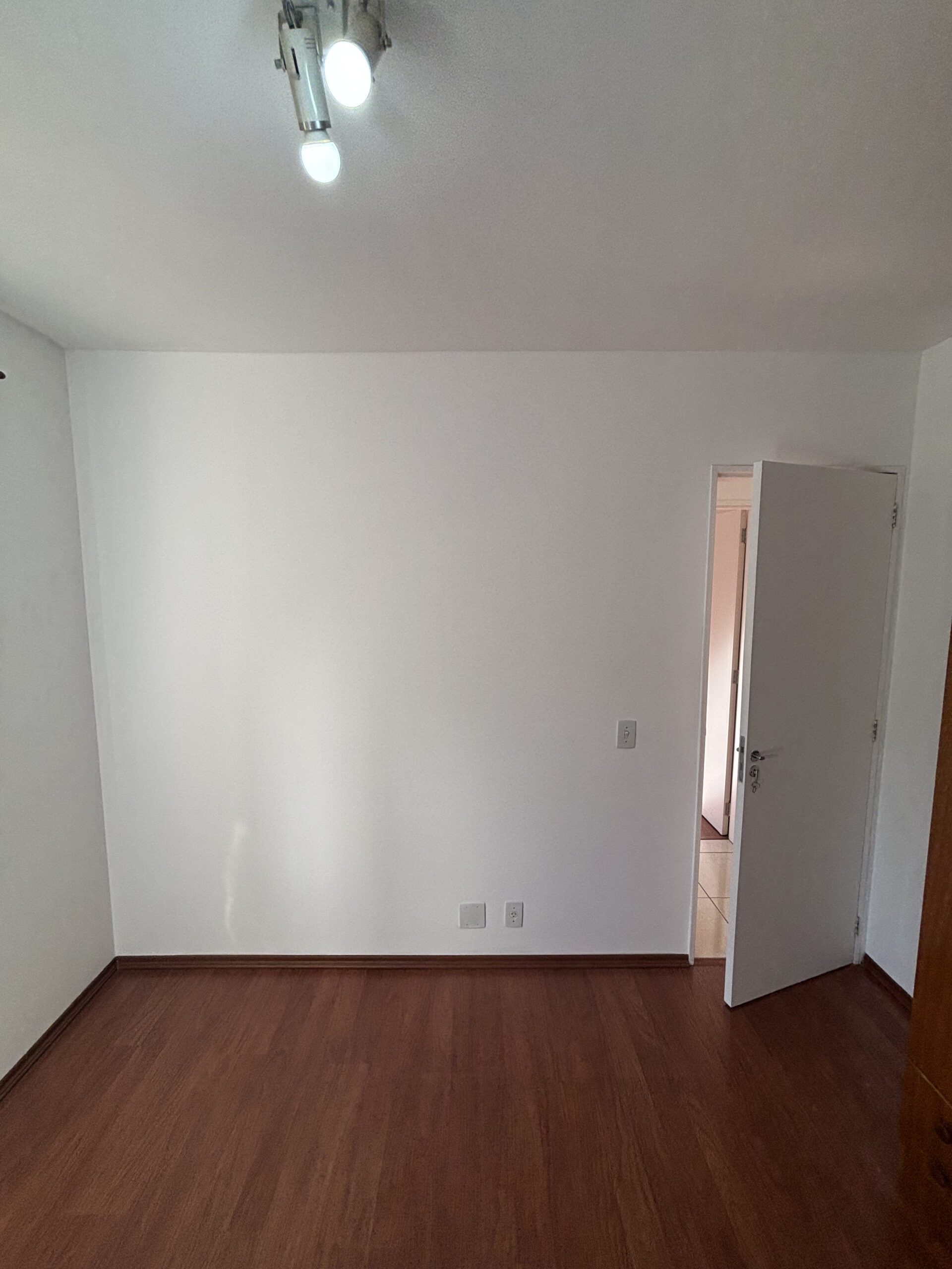 RUA NILZA MEDEIROS MARTINS – 355 – APTO. 11
